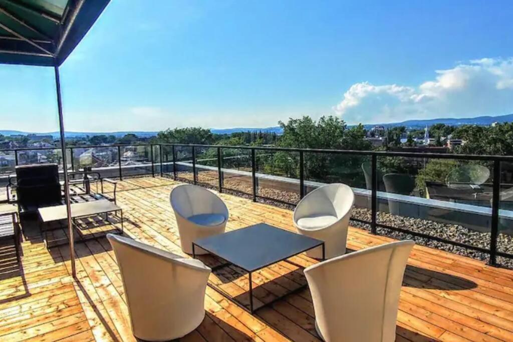Good Vibes Only -Modern And Spacious 2 Bedroom Condo 4 Beds Free Parking, Gym Quebec City Bagian luar foto