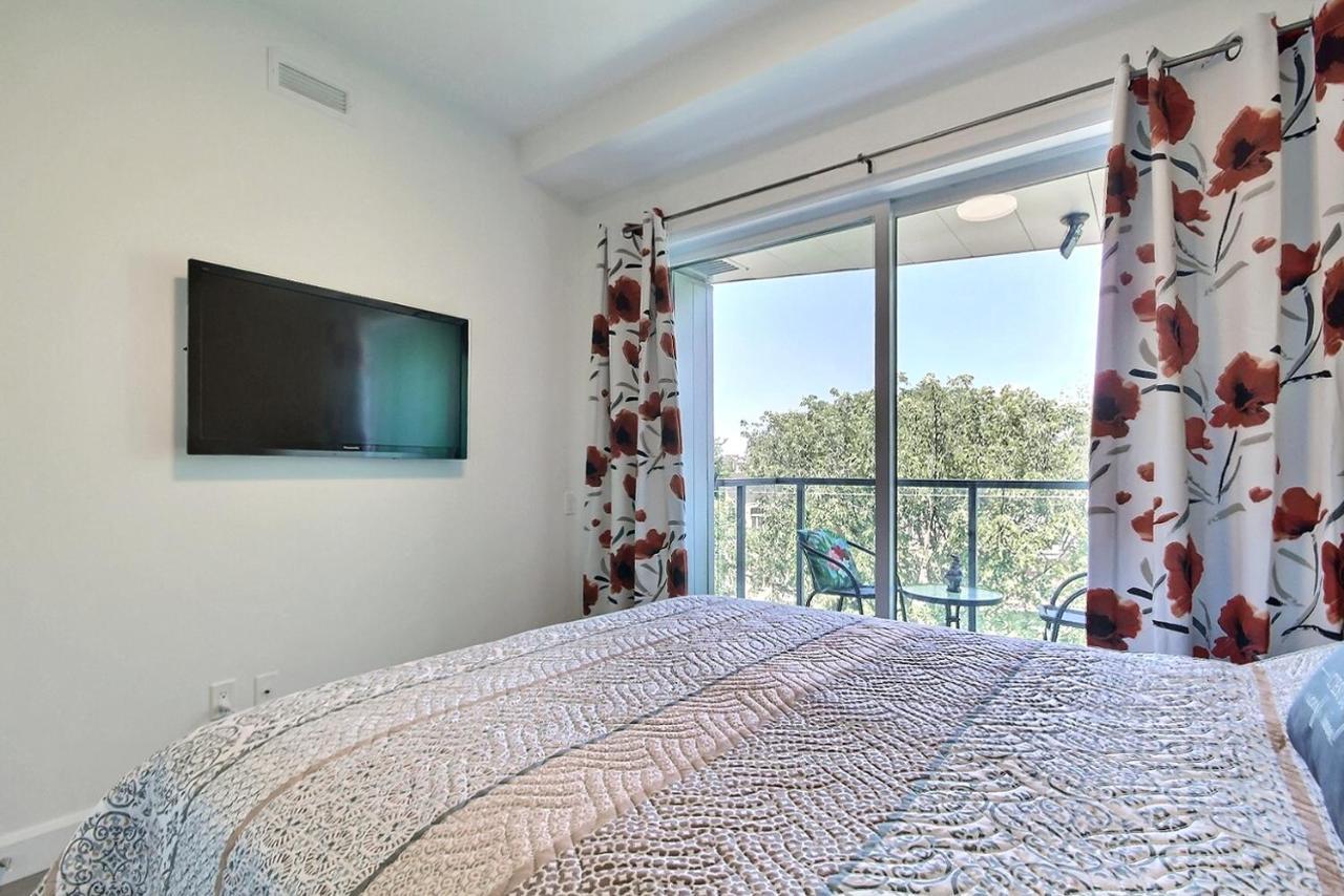 Good Vibes Only -Modern And Spacious 2 Bedroom Condo 4 Beds Free Parking, Gym Quebec City Bagian luar foto