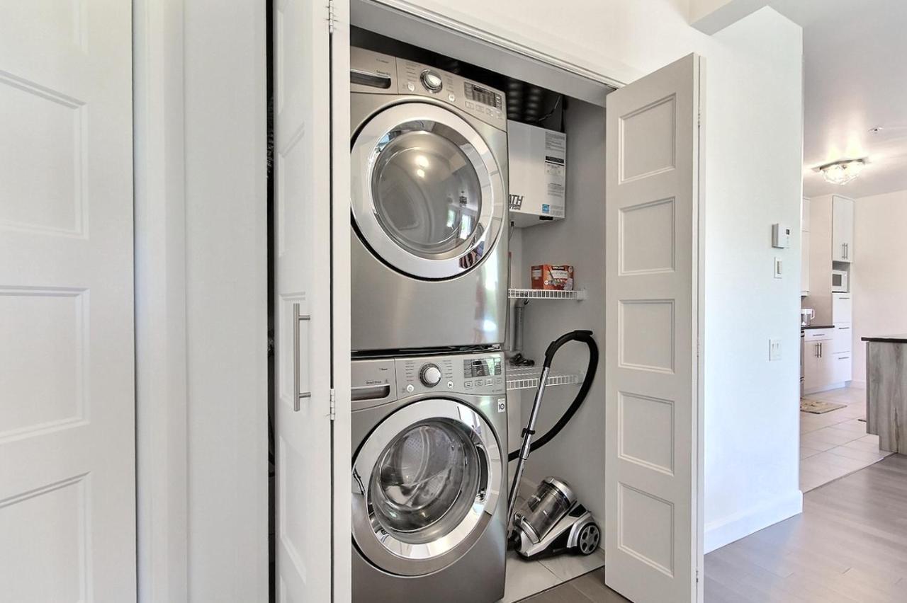 Good Vibes Only -Modern And Spacious 2 Bedroom Condo 4 Beds Free Parking, Gym Quebec City Bagian luar foto
