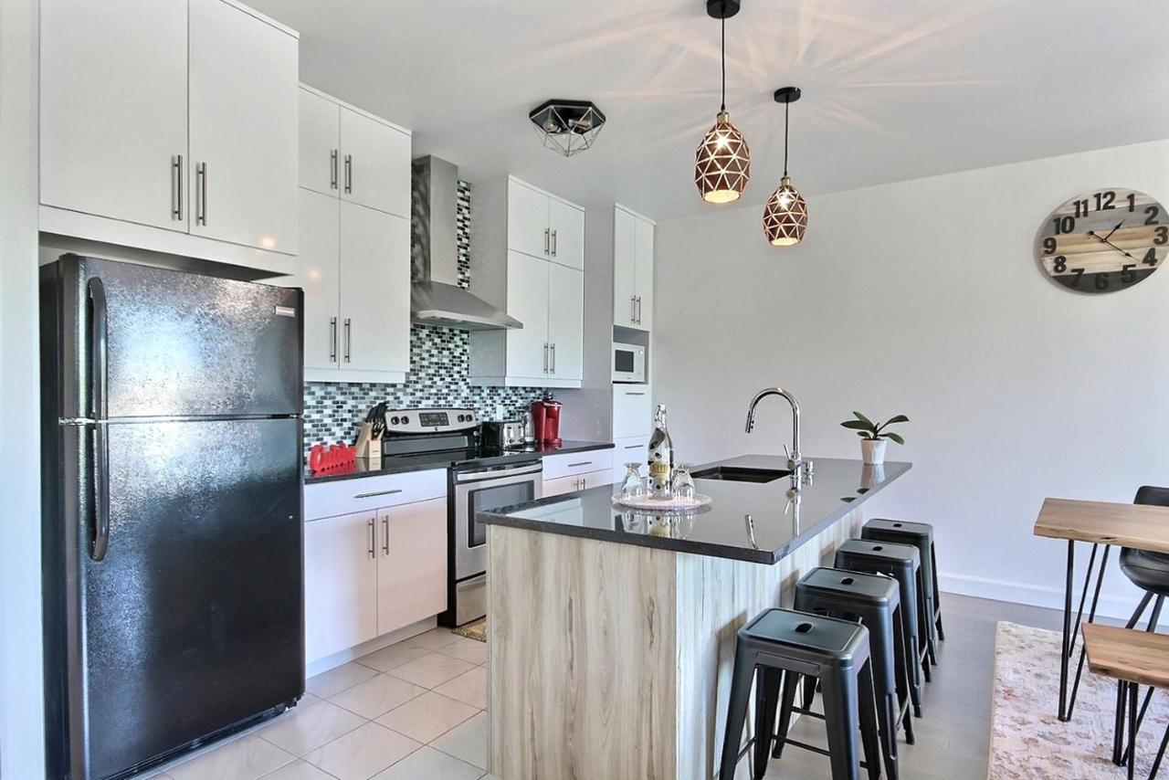 Good Vibes Only -Modern And Spacious 2 Bedroom Condo 4 Beds Free Parking, Gym Quebec City Bagian luar foto